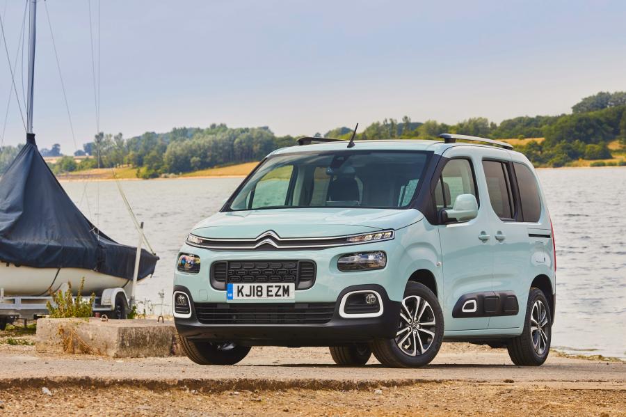  Citroen Berlingo Multispace 2018 года  (UK) (фото 2 из 18)